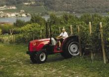 Prednje kuke za komunalne traktore Massey Ferguson MF 3425