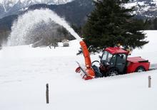 Prednje kuke za komunalne traktore Multihog MXC 100