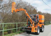 Prednje kuke za komunalne traktore Holder S 100