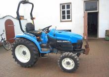 Prednje kuke za komunalne traktore New Holland TC 27 D