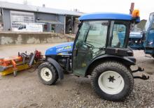 Prednje kuke za komunalne traktore New Holland TCE 55
