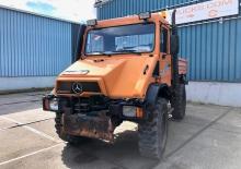 Prednje kuke za komunalne traktore Unimog U 130