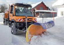 Prednje kuke za komunalne traktore Unimog U 218