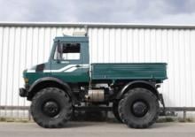 Prednje kuke za komunalne traktore Unimog U 2400