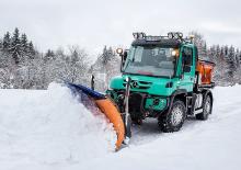 Prednje kuke za komunalne traktore Unimog U 427