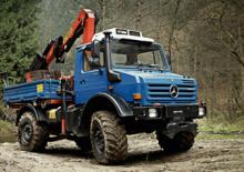 Prednje kuke za komunalne traktore Unimog U 5000