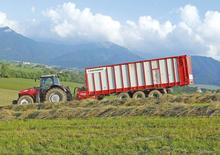 Prikolice za silažu Pöttinger Jumbo 10010 D