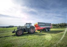 Prikolice za silažu Pöttinger Jumbo 8380 DB