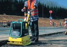 Reverzibilni kompaktori s vibracionim pločama Ammann AVP 3020