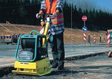 Reverzibilni kompaktori s vibracionim pločama Ammann AVP 3020