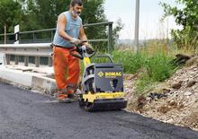 Reverzibilni kompaktori s vibracionim pločama Bomag BPR 25/50