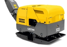 Reverzibilni kompaktori s vibracionim pločama Atlas Copco LH 700