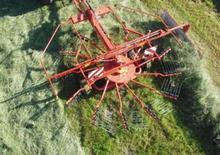 Rotacijske grablje Kuhn GA 4521 GTH