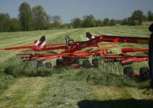 Rotacijske grablje Kuhn GA 7932 +