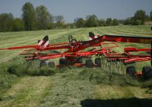 Rotacijske grablje Kuhn GA 7932