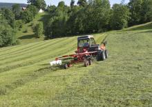 Rotacijske grablje Lely Hibiscus 725 Classic