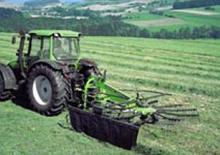 Rotacijske grablje DEUTZ-FAHR SwM 3821