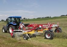 Rotacijske grablje Pöttinger Top 702 C