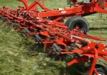 Rotacioni prevrtači Kuhn GF 10802 T GII