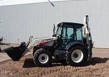 Rovokopači-utovarivači Terex-Fermec 880 SX