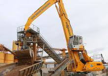 Rukovanje materijalom Sennebogen 835R E