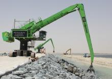 Rukovanje materijalom Sennebogen 880 EQ