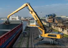 Rukovanje materijalom Liebherr LH 80 M Port Litronic
