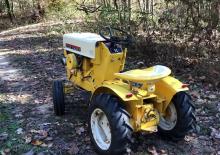 Samohodne kosilice za travnjake i vrtni traktori Cub Cadet 100
