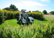 Samohodne kosilice za travnjake i vrtni traktori Etesia BUFFALO 124 HVHPX2
