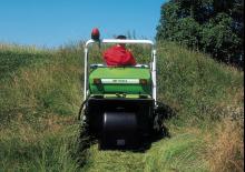 Samohodne kosilice za travnjake i vrtni traktori Etesia HYDRO 124 DL