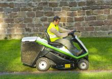 Samohodne kosilice za travnjake i vrtni traktori Etesia HYDRO 80 E-CONNECT MKHP4