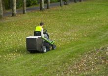Samohodne kosilice za travnjake i vrtni traktori Etesia HYDRO 80 MKHP3