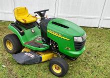 Samohodne kosilice za travnjake i vrtni traktori John Deere L110