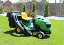 Samohodne kosilice za travnjake i vrtni traktori John Deere L118