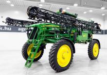 Samohodne poljske prskalice John Deere 4730