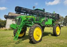 Samohodne poljske prskalice John Deere 4830
