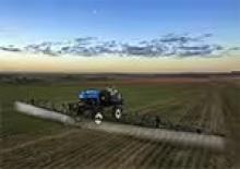 Samohodne poljske prskalice New Holland DEFEND 2500