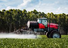 Samohodne poljske prskalice Massey Ferguson MF 535R