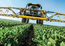 Samohodne poljske prskalice John Deere STS12