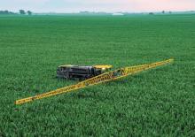 Samohodne poljske prskalice John Deere STS16