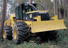 Specijalni traktori za klizanje Caterpillar 515