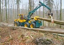 Specijalni traktori za klizanje HSM 904 6WD