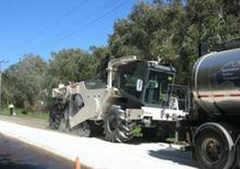 Strojevi za recikliranje cesta/-Hladni reciklaži Wirtgen WR 2400