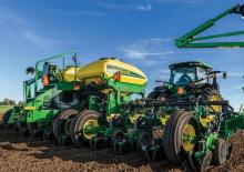 Strojevi za sjetvu John Deere 1775NT 12Row30