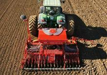 Strojevi za sjetvu Kuhn Venta LC 302-24 SD