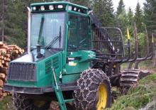 Šumski specijalni traktori Timberjack 1010 B