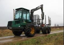 Šumski specijalni traktori Timberjack 1010