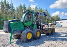 Šumski specijalni traktori John Deere 1110 E IT4