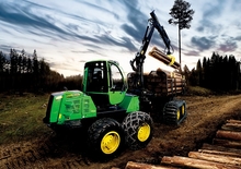 Šumski specijalni traktori John Deere 1110 E