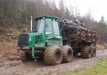 Šumski specijalni traktori Timberjack 1410
